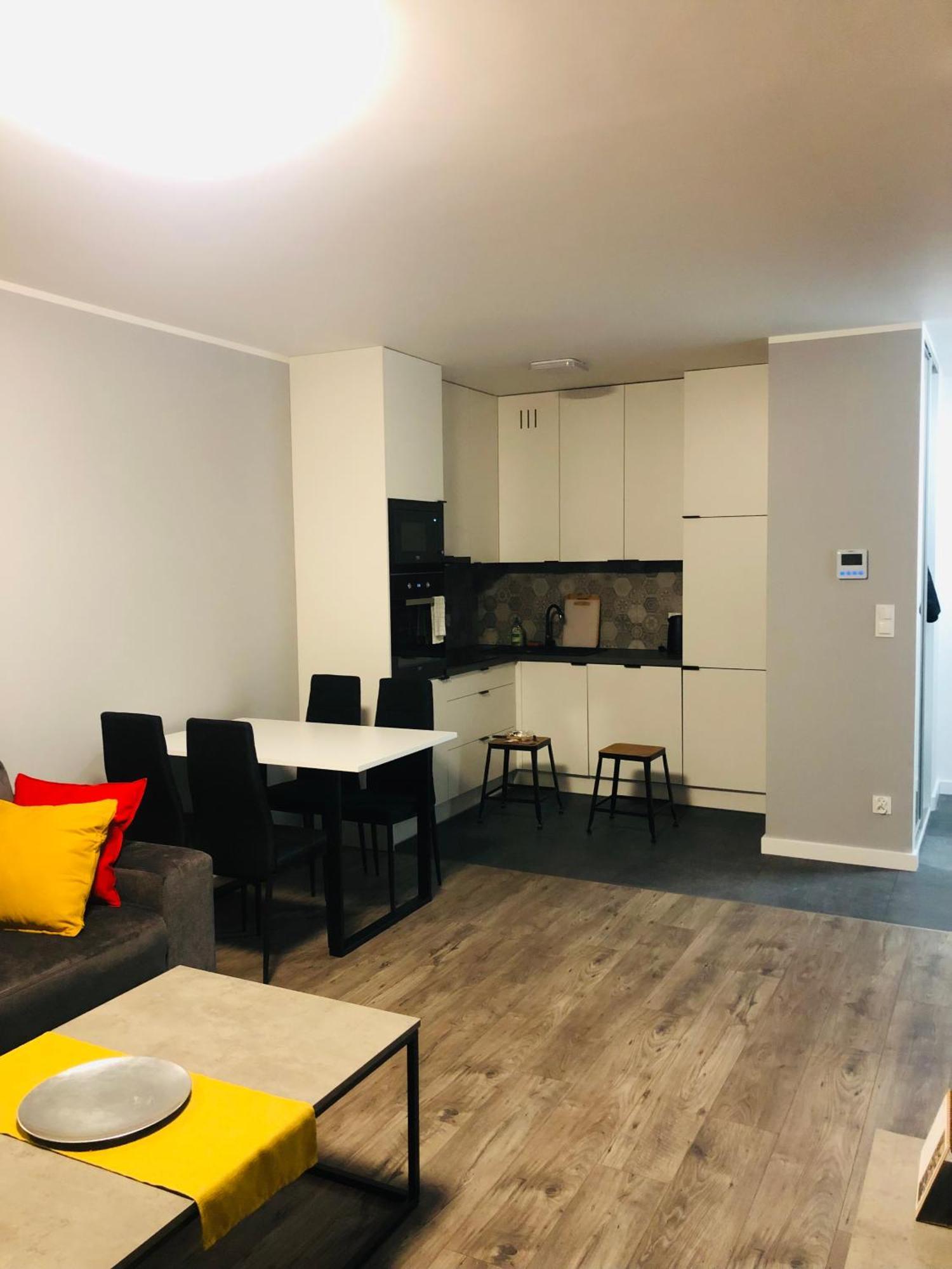 Apartment Nowe Mieszkanie W Riverside W Centrum Starego Miasta Ii *
